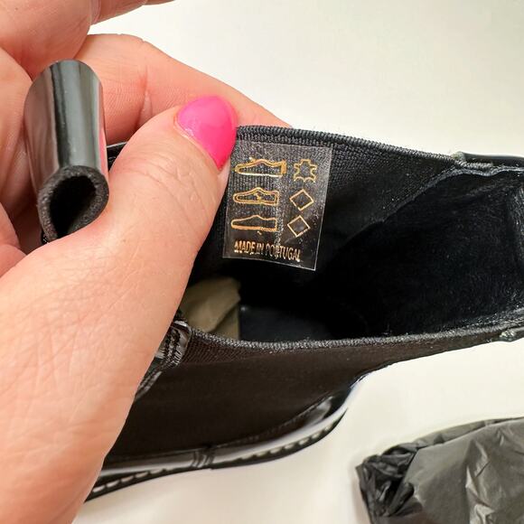 NWT Anthropologie Pilcro Contrast Stitch Black Noir Patent Leather Chelsea Boots - Picture 9 of 15